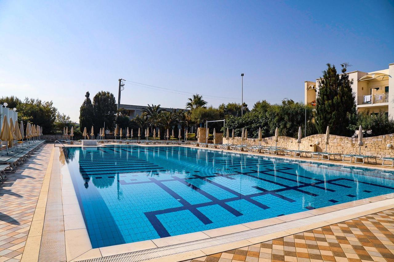 Calanca Apulian Residence トッレ・サンタ・サビーナ エクステリア 写真