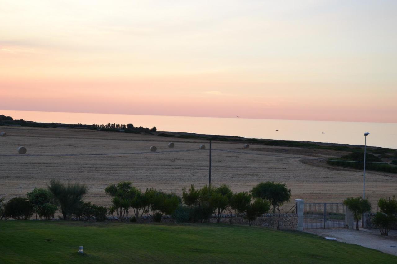 Calanca Apulian Residence トッレ・サンタ・サビーナ エクステリア 写真